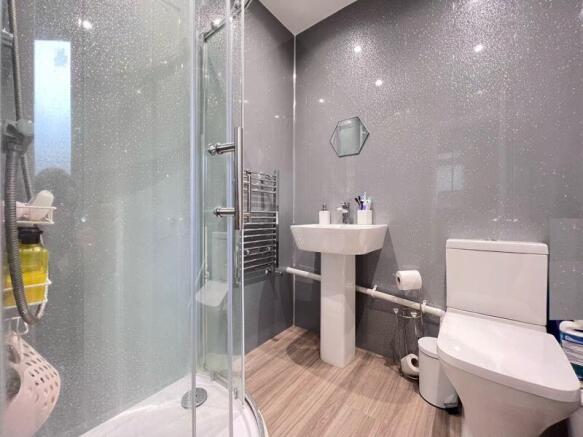 GF Shower Room