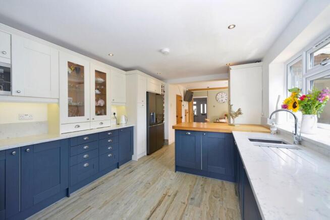 Kitchen/Breakfast Room