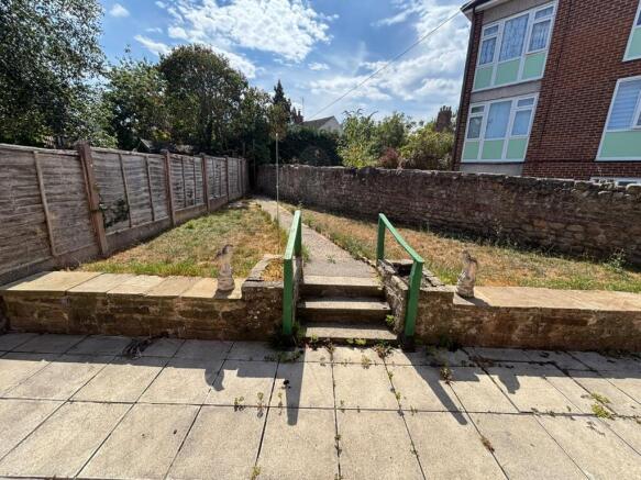 3 bed Bungalow to rent Image 8
