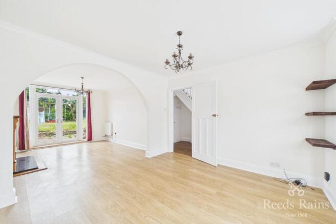 3 bed Semi-Detached to rent Image 4