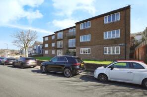 17, Cameron Court, Churchill Road, Dover CT17 9EH