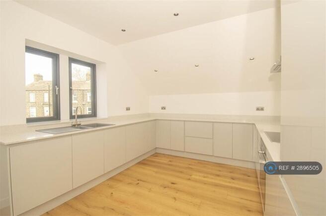 1 bed Flat to rent Image 12