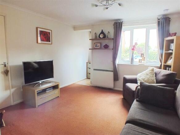 OPEN PLAN LIVING ROO