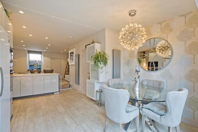 3 bed Terraced for sale Image 4