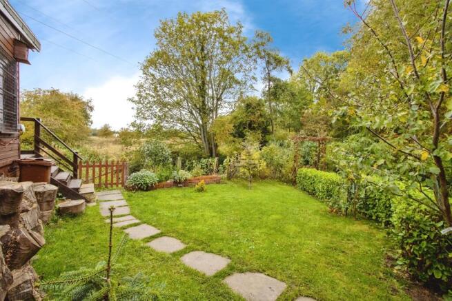 2 bed Terraced for sale Image 12