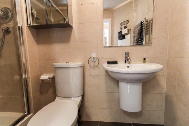 En-Suite 1