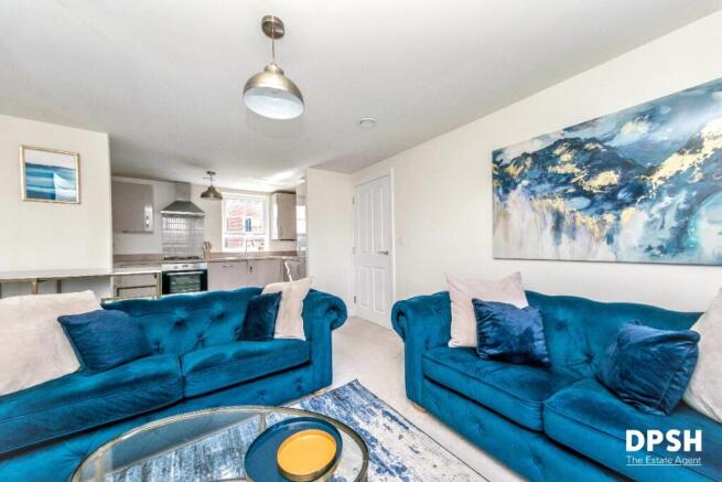 2 bed Flat for sale Image 4
