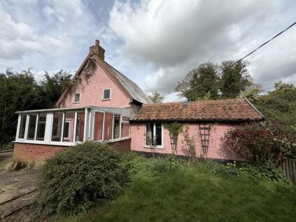 Cobbs Cottage, Back Lane, Scoulton, Norwich, Norfolk NR9 4AQ