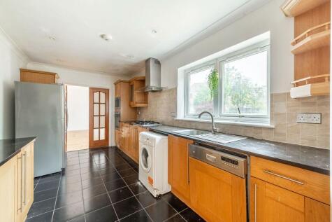 Staplefield Close, Hatch End, Pinner, HA5