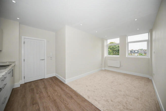 2 bed Apartment for sale Image 7