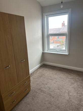 3 bed End of Terrace to rent Image 5