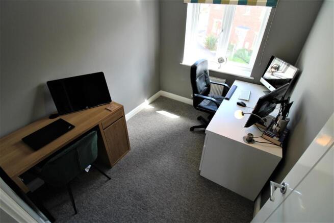 BEDROOM 3 (FRONT)