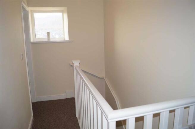 STAIRS/LANDING