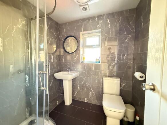 2 bed Semi-Detached for sale Image 5