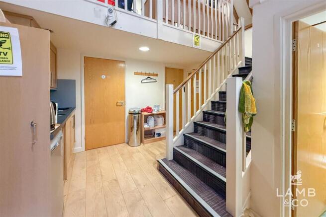 RECEPTION/KITCHEN AREA