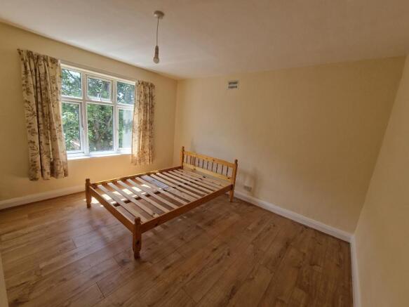 Large Double bedroom