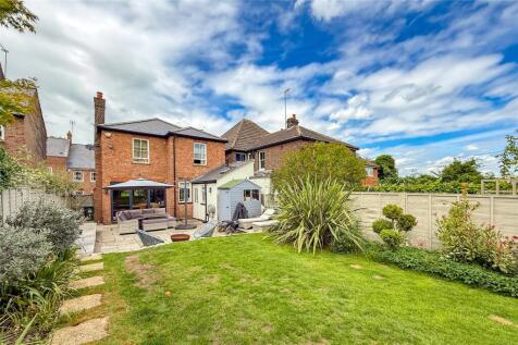 Cravells Road, Harpenden, Hertfordshire, AL5
