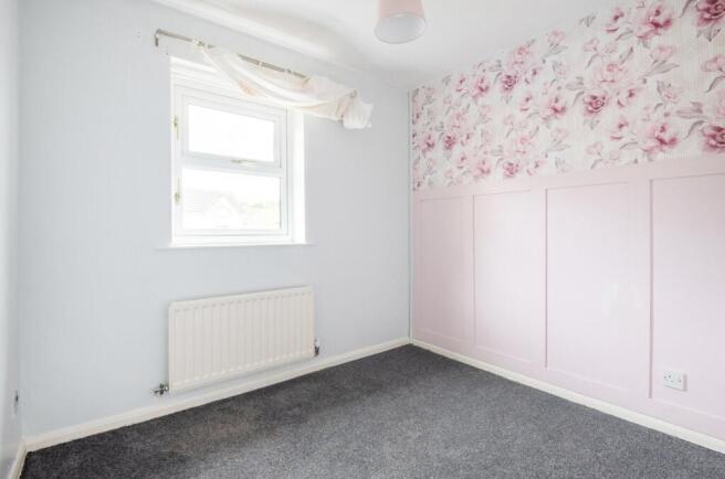 3 bed Semi-Detached to rent Image 8