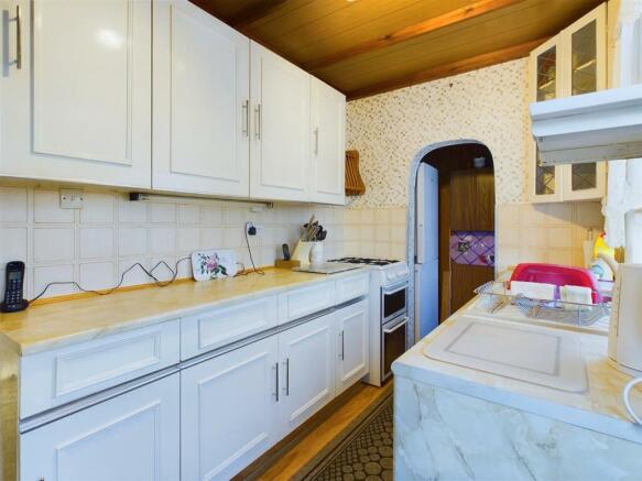 Kitchen: