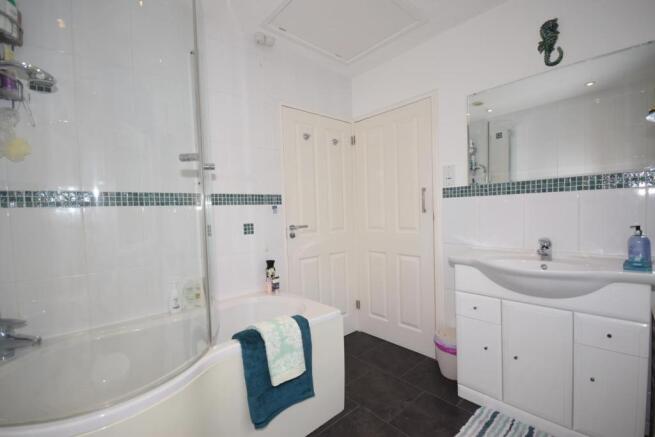BATHROOM ..JPG