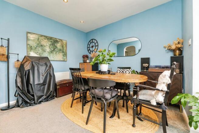 3 bed Semi-Detached for sale Image 9