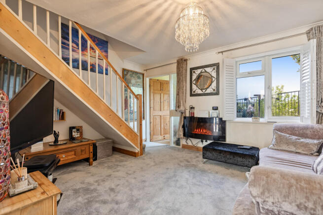 A09 - 47 Saffron Park Kingsbridge - 260507