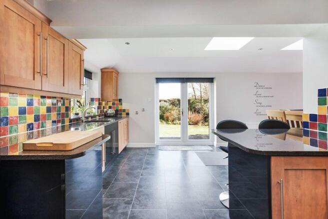kitchen/family...