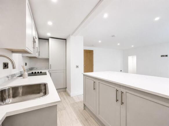 1 bed Flat for sale Image 6
