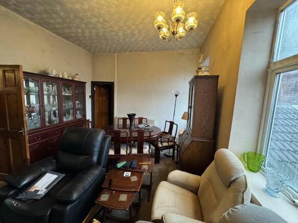 2 bed Flat for sale Image 10