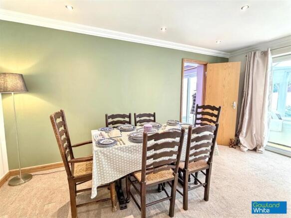 2 bed Detached Bungalow for sale Image 8