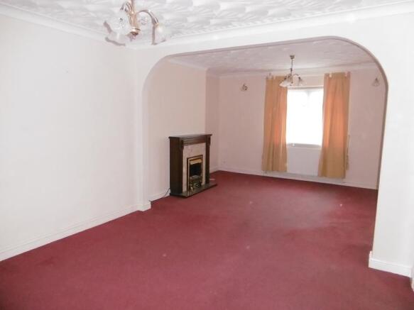 Lounge/Dining Room