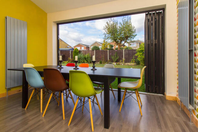 Breakfast room area
