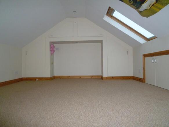 LOFT ROOM