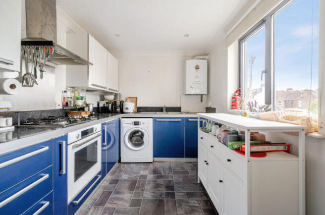 1422585-10-69b7f6...