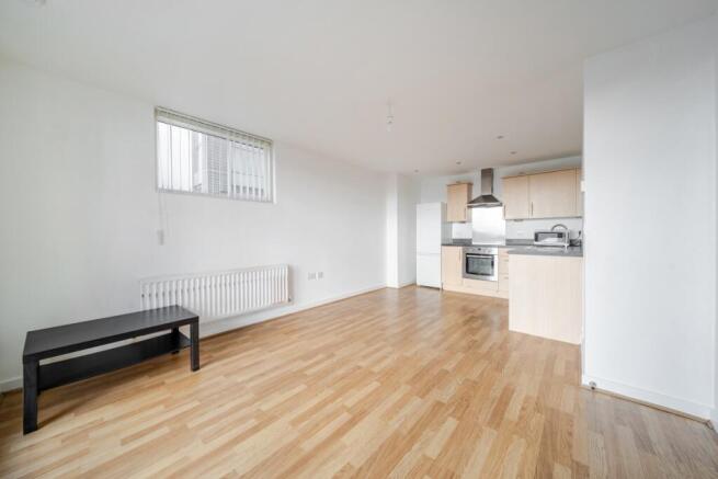 1400505-4-696f6da...