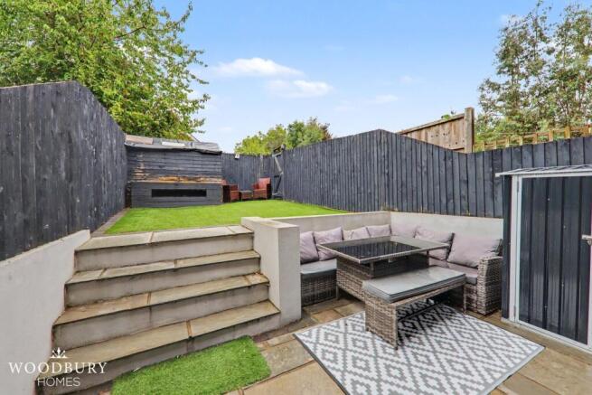 Thatchers Close, Loughton, IG10 photo 4