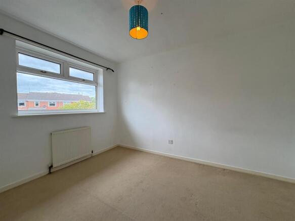 3 bed House for sale Image 5
