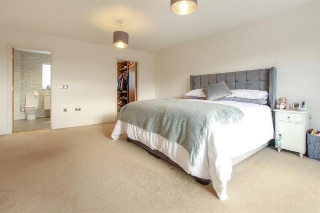 Bedroom One (2).jpg