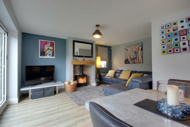 Living/Dining Area