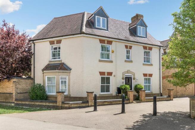 4-bed detached on Charlotte Avenue, Fairfield, Hitchin SG5 4GQ, £625,000