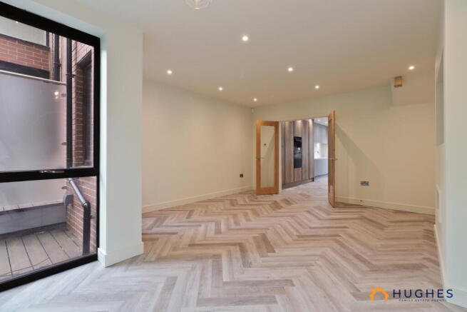 4 bed Town House for sale Image 9