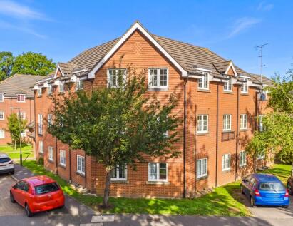 Hawthorn Way, Lindford, Bordon, Hampshire, GU35