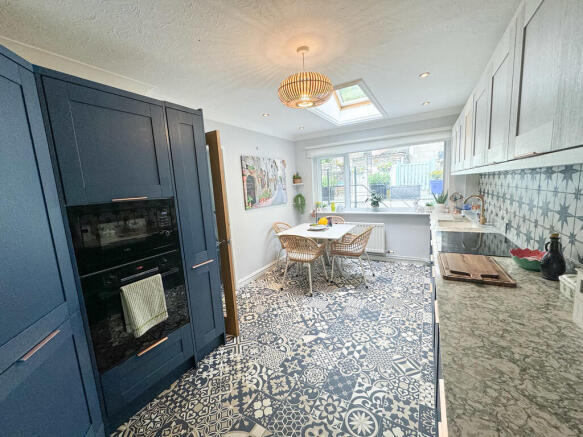 Woodfieldside, Blackwood photo 4