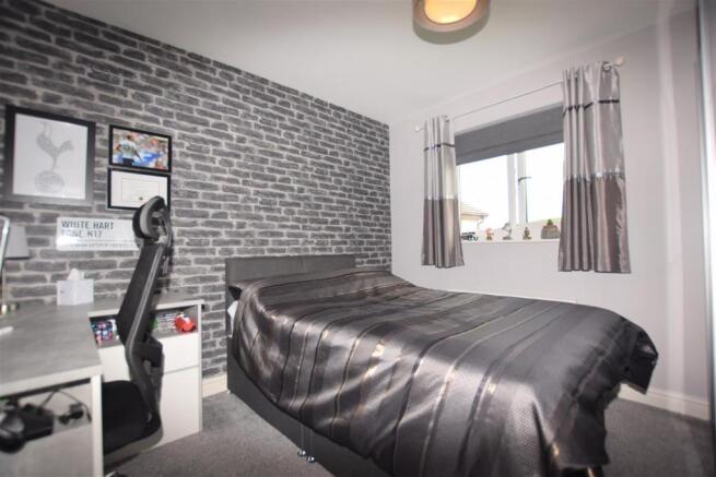 bed 3.JPG