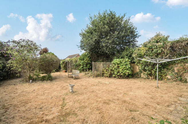 1330143-1-6887423...