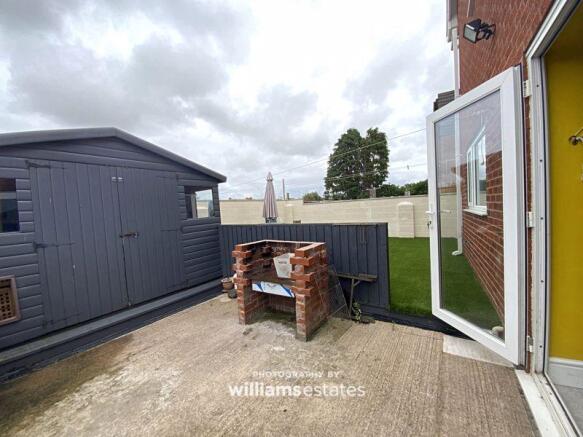 bbq and shed 