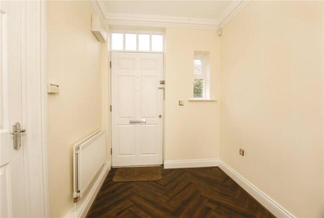 4 bed Terraced to rent Image 12