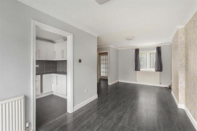 10 Maple Close, Banbury-7.jpg