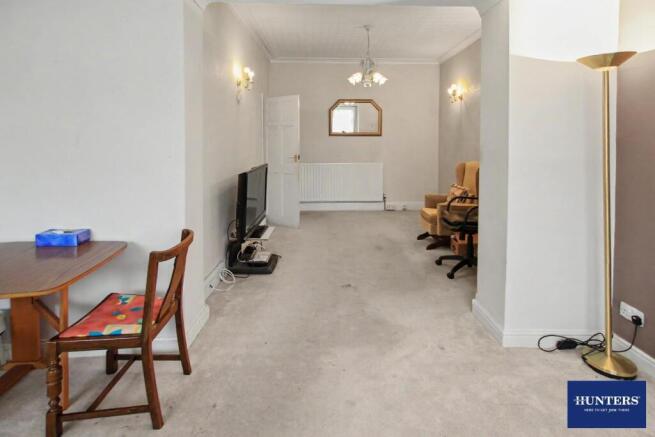 6 bed Semi-Detached for sale Image 7