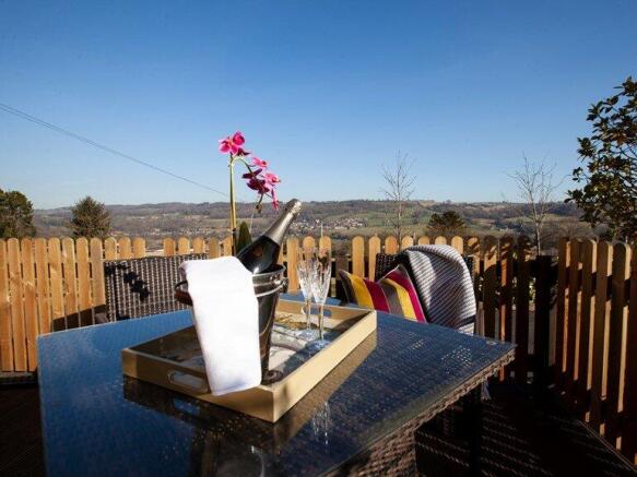 2 bed Barn Conversion to rent Image 9